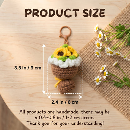 Product size guide for handmade crochet bouquet keychain, measures 3.5in /9cm ×2.4in /6cm, handmade item with minor size error note